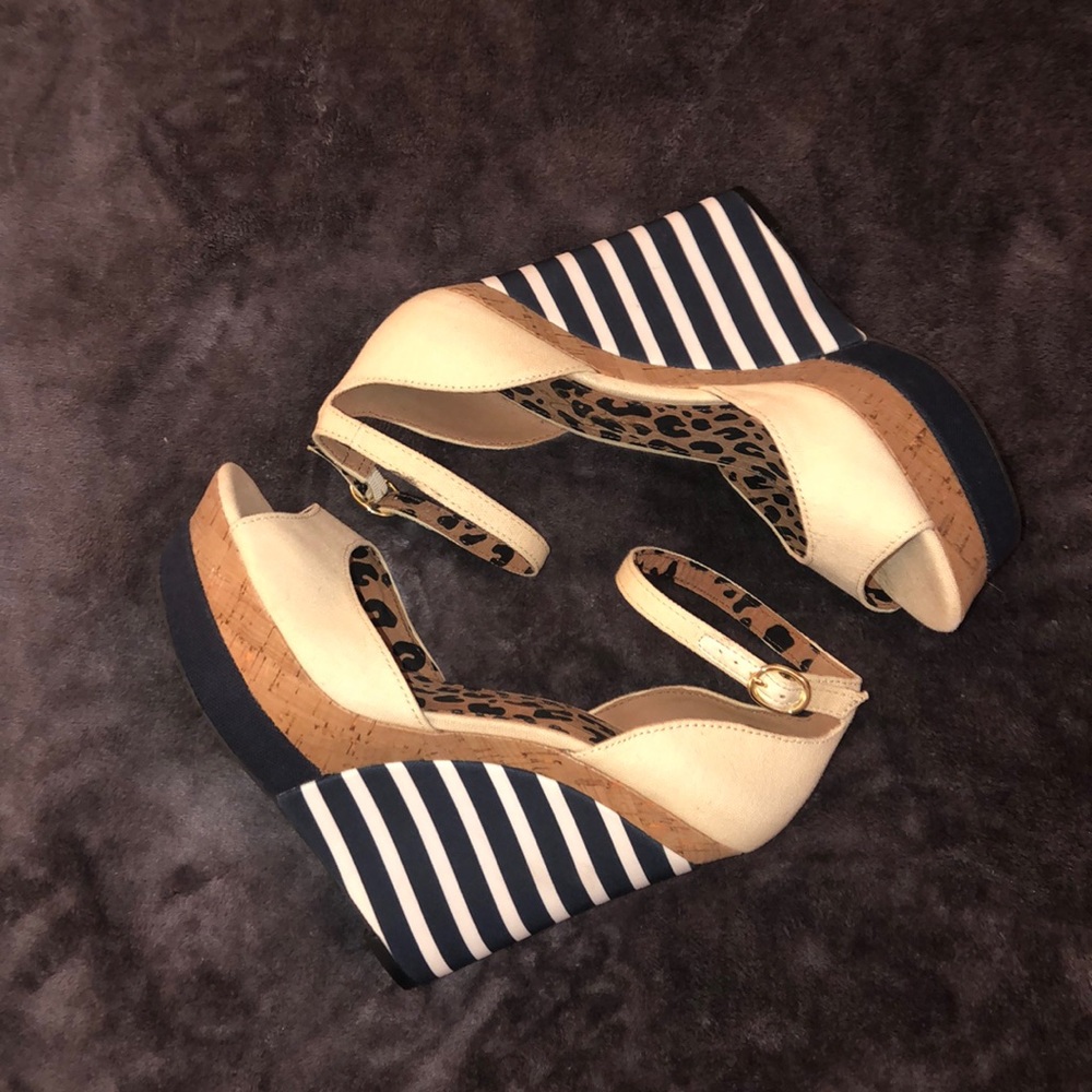 NWOT Jessica Simpson 5” Nautical Wedges